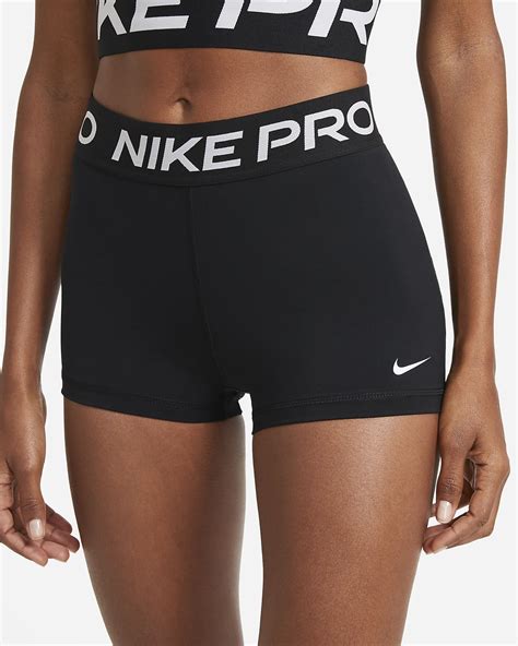 Nike Pro. Nike DE